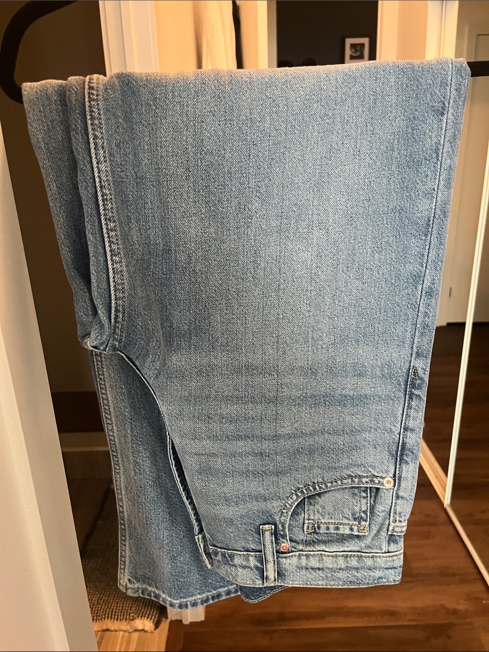 GAP Classic Light Blue Wide-Leg Women’s Jeans - Picture 4 of 5